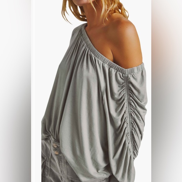 🛑SOLD🛑Free People Serenade One-Shoulder Long Sleeve T-Shirt/BLOUSE - Picture 4 of 12